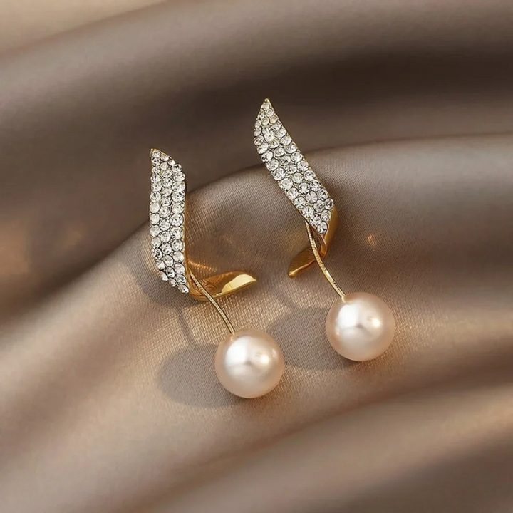 Elegantes Pendientes Color oro en Forma de Gota