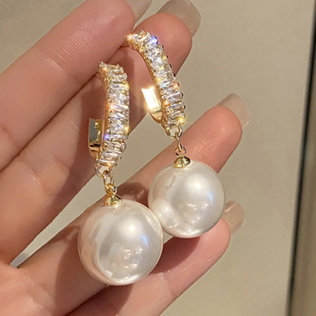 Pendientes elegantes y circonitas