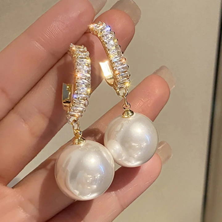 Pendientes elegantes y circonitas