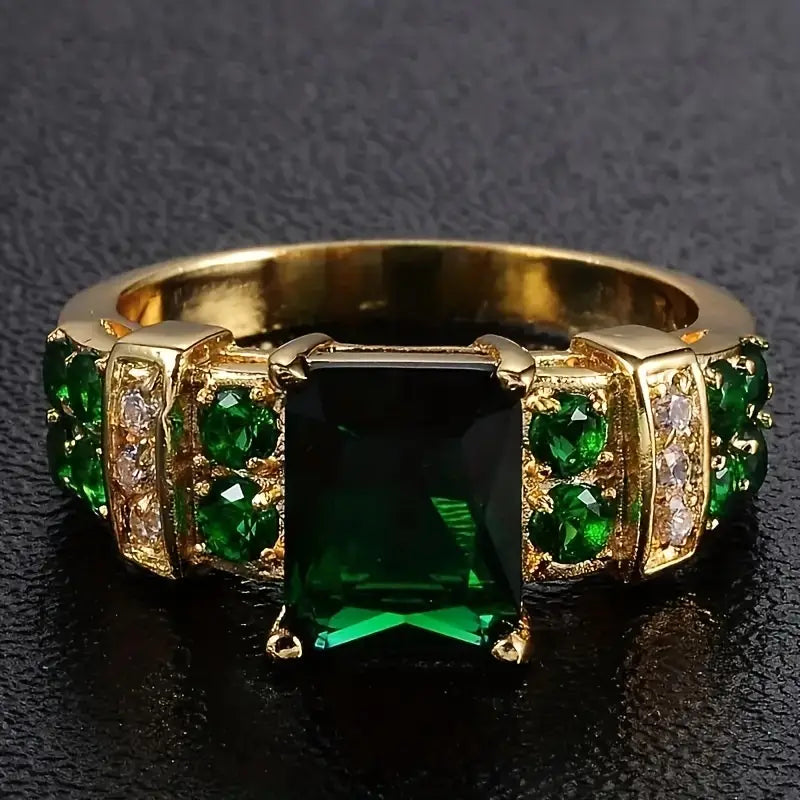 Anillo Averine Virdara | Color oro