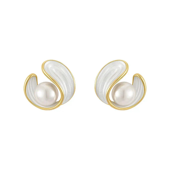 Pendientes color oro y esmalte blanco