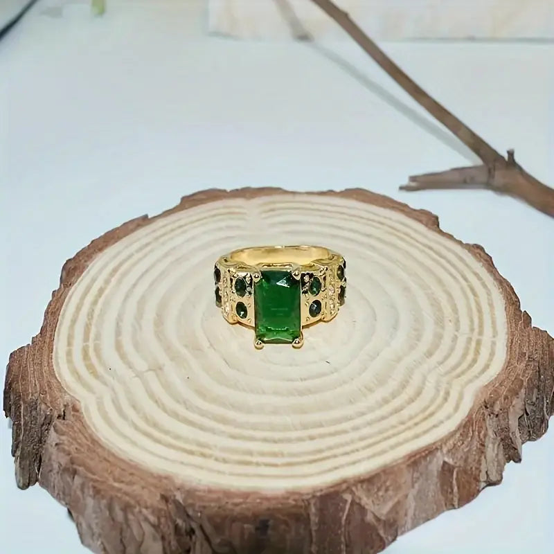 Anillo Averine Virdara | Color oro
