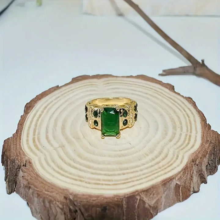Anillo Averine Virdara | Color oro