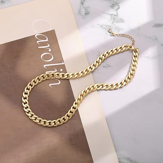 Collar Cubano de Color oro Chunky Sofisticado