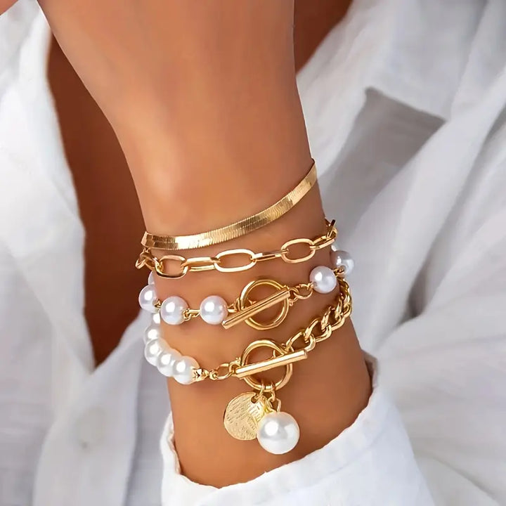 Conjunto de Pulseras Elegantes de 4 Piezas – Serpiente, y Eslabones