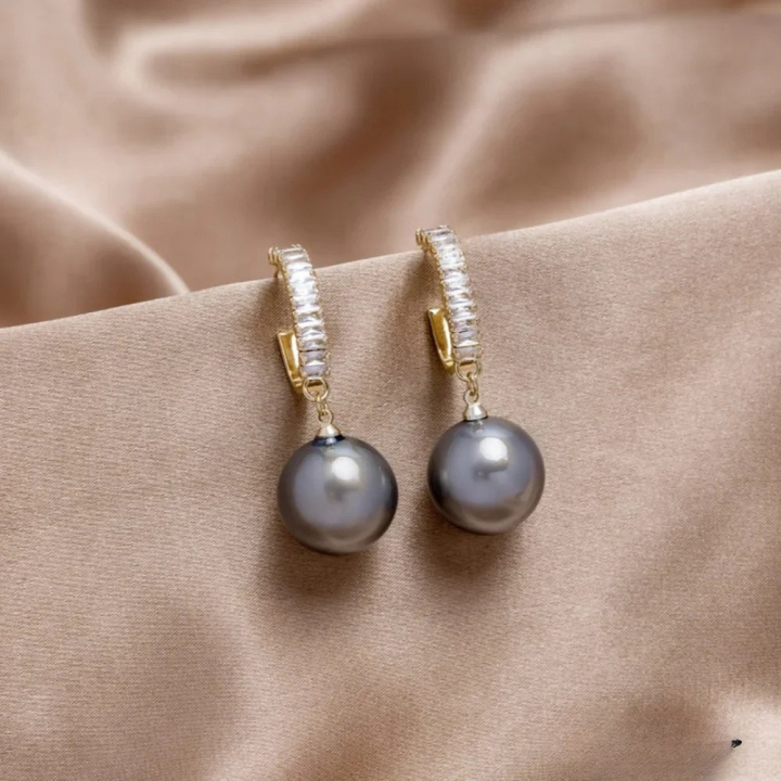 Pendientes elegantes y circonitas