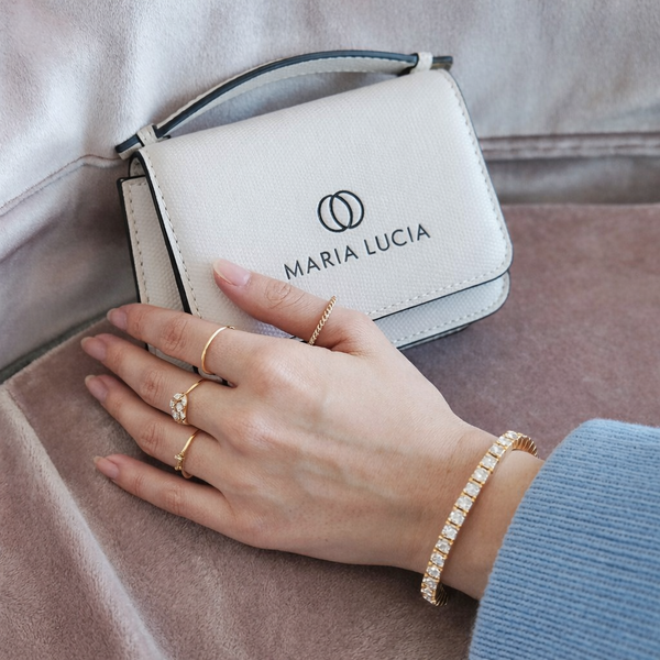 ÚNETE A NUESTRA COMUNIDAD