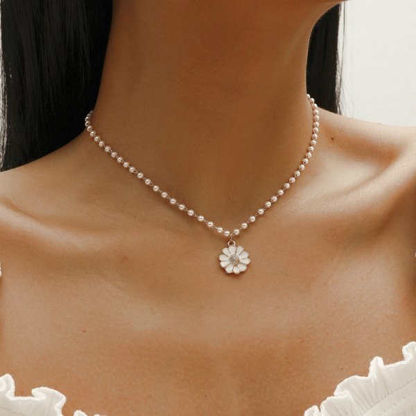 Colgante margarita Collar