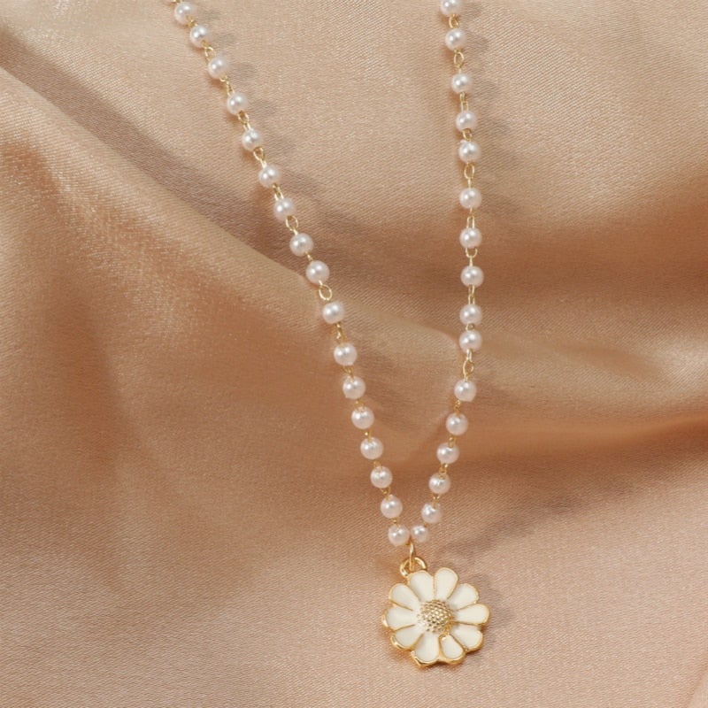 Colgante margarita Collar