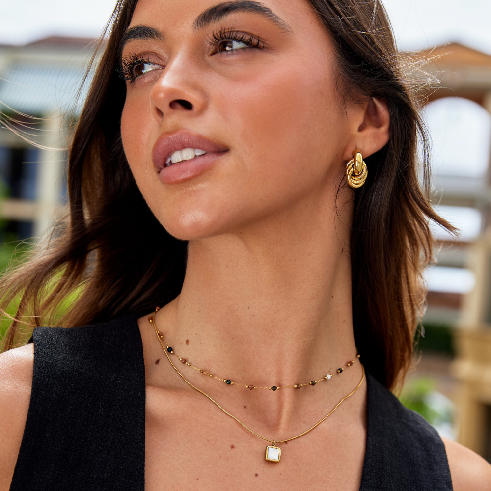 Collar de piedra minimalista