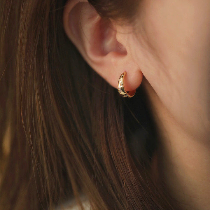 Pendientes de color oro y color plata lujosos