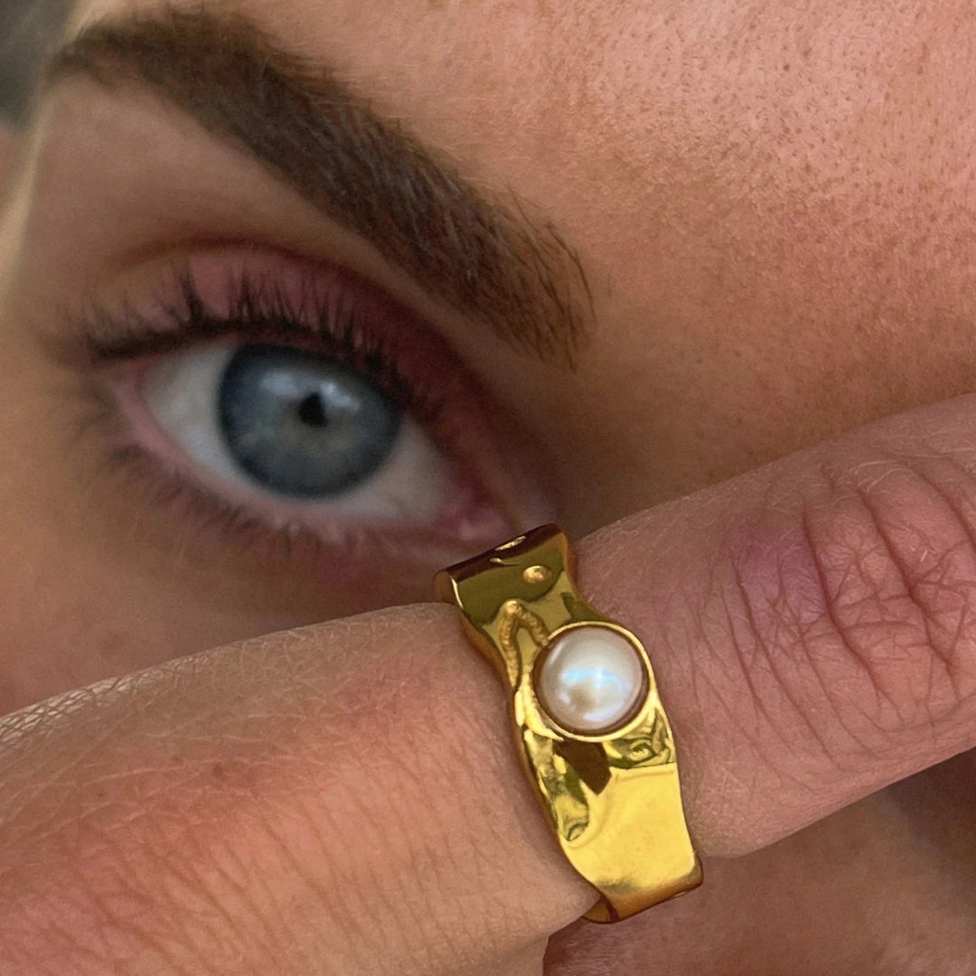 Anillo de Color oro Natural Elegante