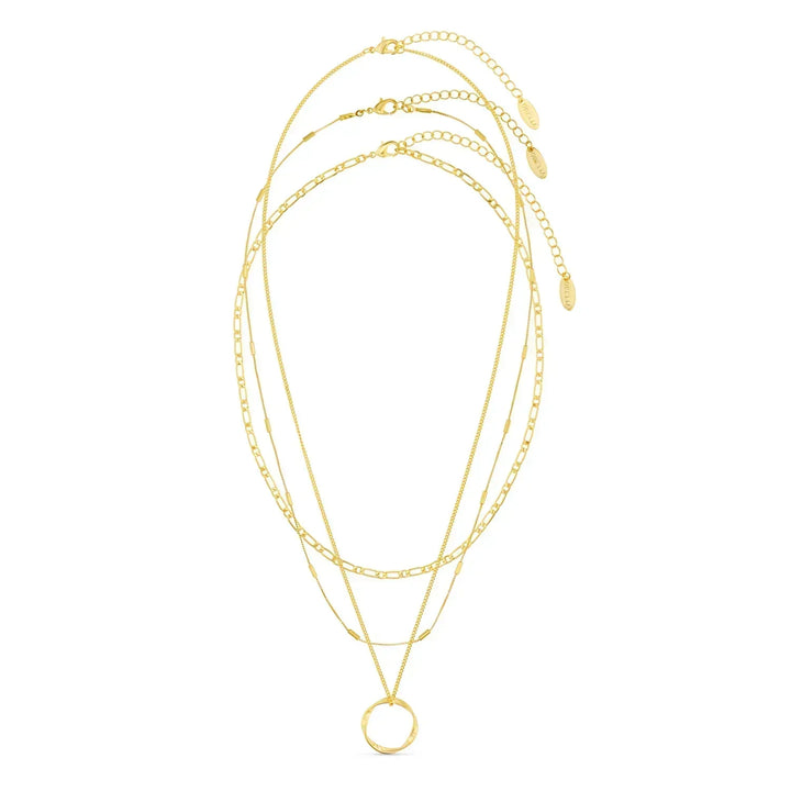Collar de tres hileras en color oro