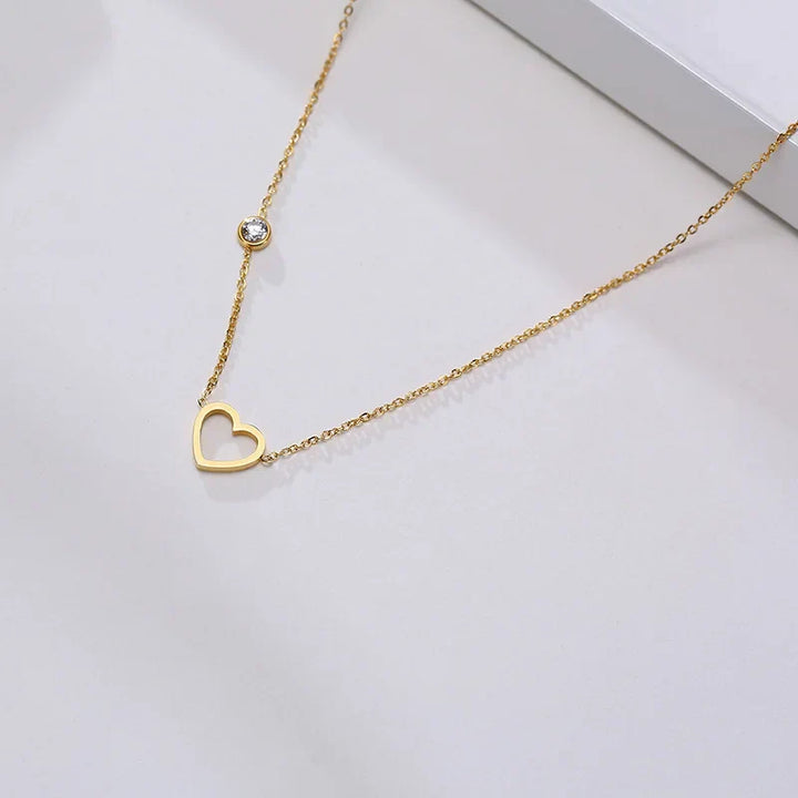 Collar de Cruz Lateral Brillante