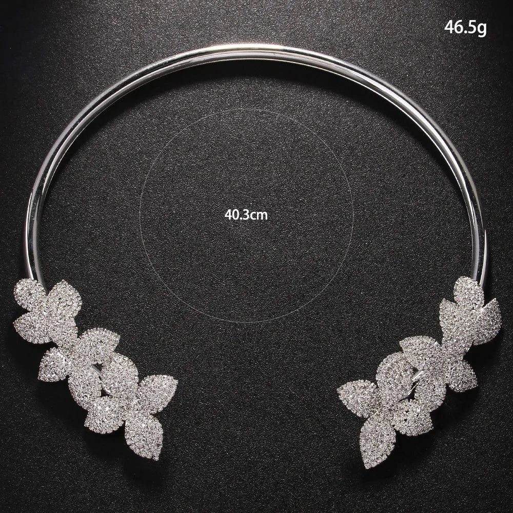 Collar de Cristal de Flores Elegante