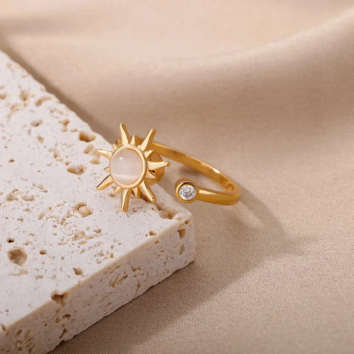 Anillo Vintage de Acero Inoxidable con Ópalo Solar Giratorio