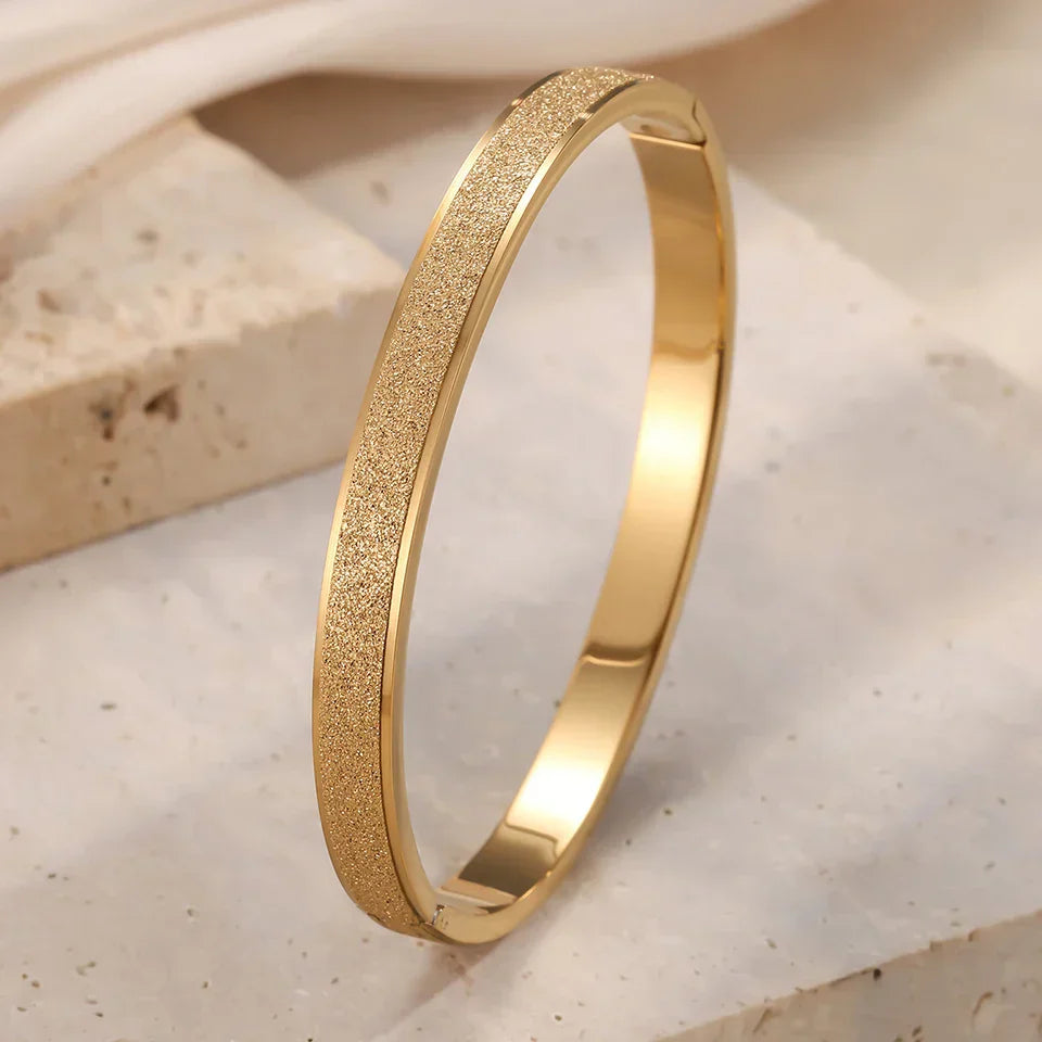 Brazaletes de Color oro Minimalistas Elegantes