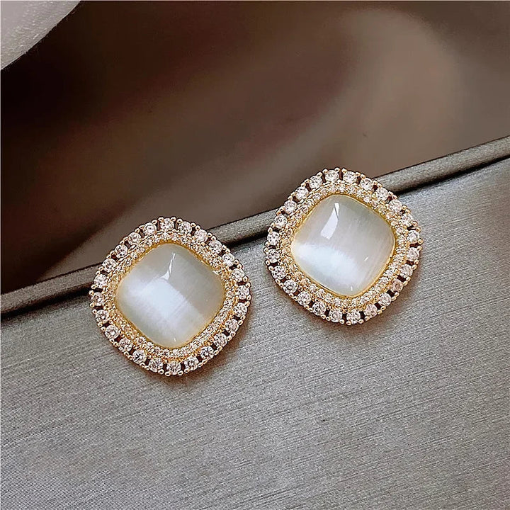 Elegantes Pendientes de Aro Cuadrados de Ópalo y Cristales de Circonita