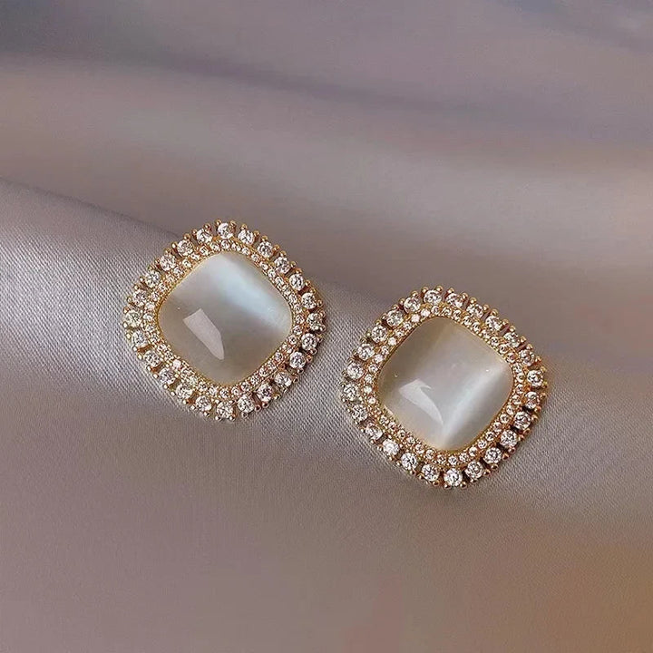Elegantes Pendientes de Aro Cuadrados de Ópalo y Cristales de Circonita