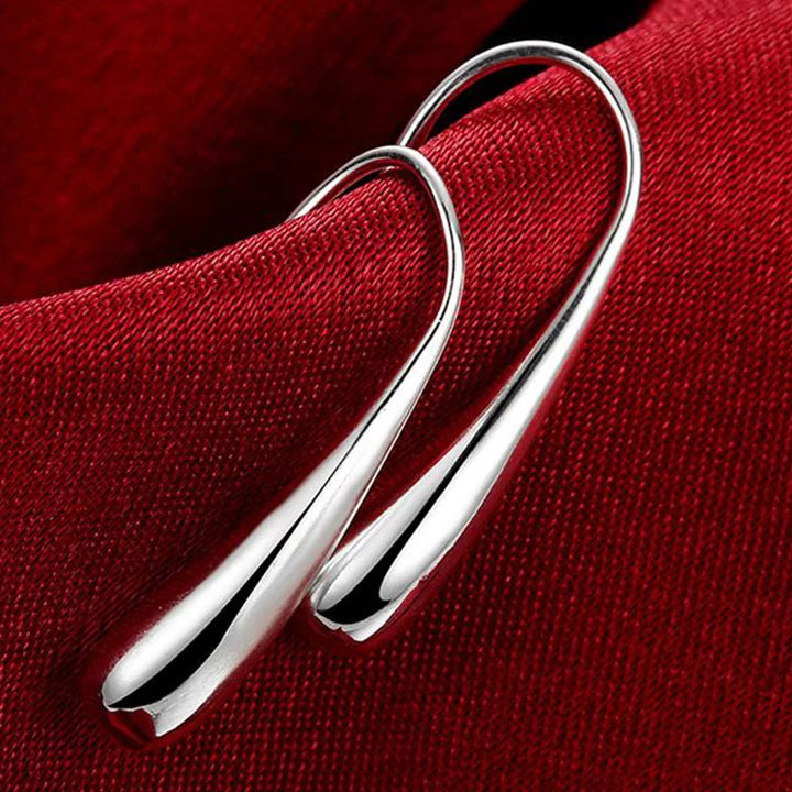 Aros de gota de agua de color plata esterlina