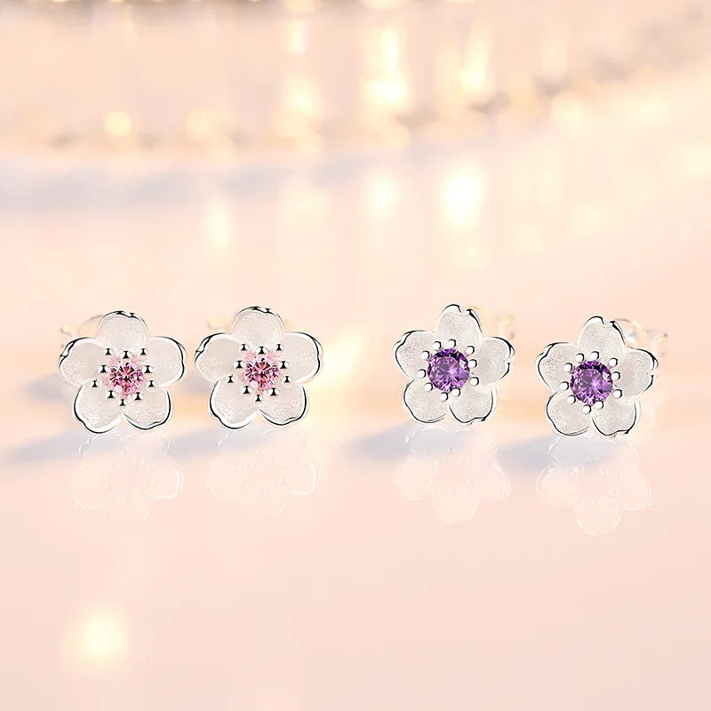 Pendientes de botón de flores de circonita