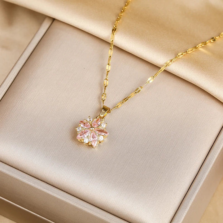 Collar Romántico de Rosa Sakura de Acero Inoxidable