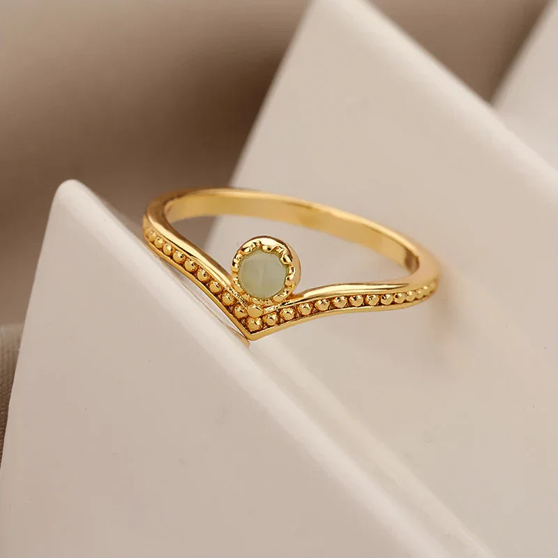 Anillo de Corona de Ópalo en Forma de Gota de Agua Elegante de Color oro