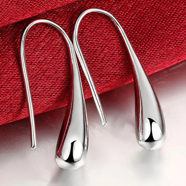 Aros de gota de agua de color plata esterlina