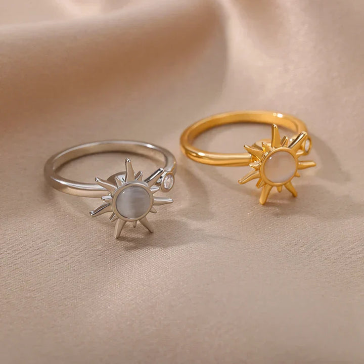 Anillo Vintage de Acero Inoxidable con Ópalo Solar Giratorio