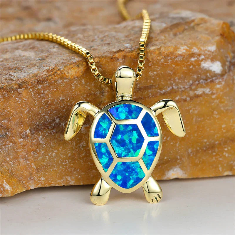 Collar Vintage de Color oro con Colgante de Tortuga de Ópalo de Fuego Verde
