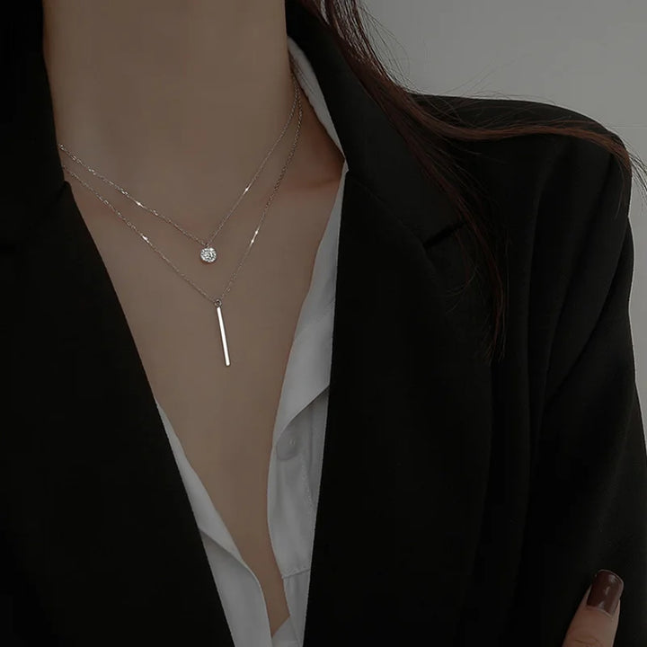 Collar de color plata esterlina de doble capa