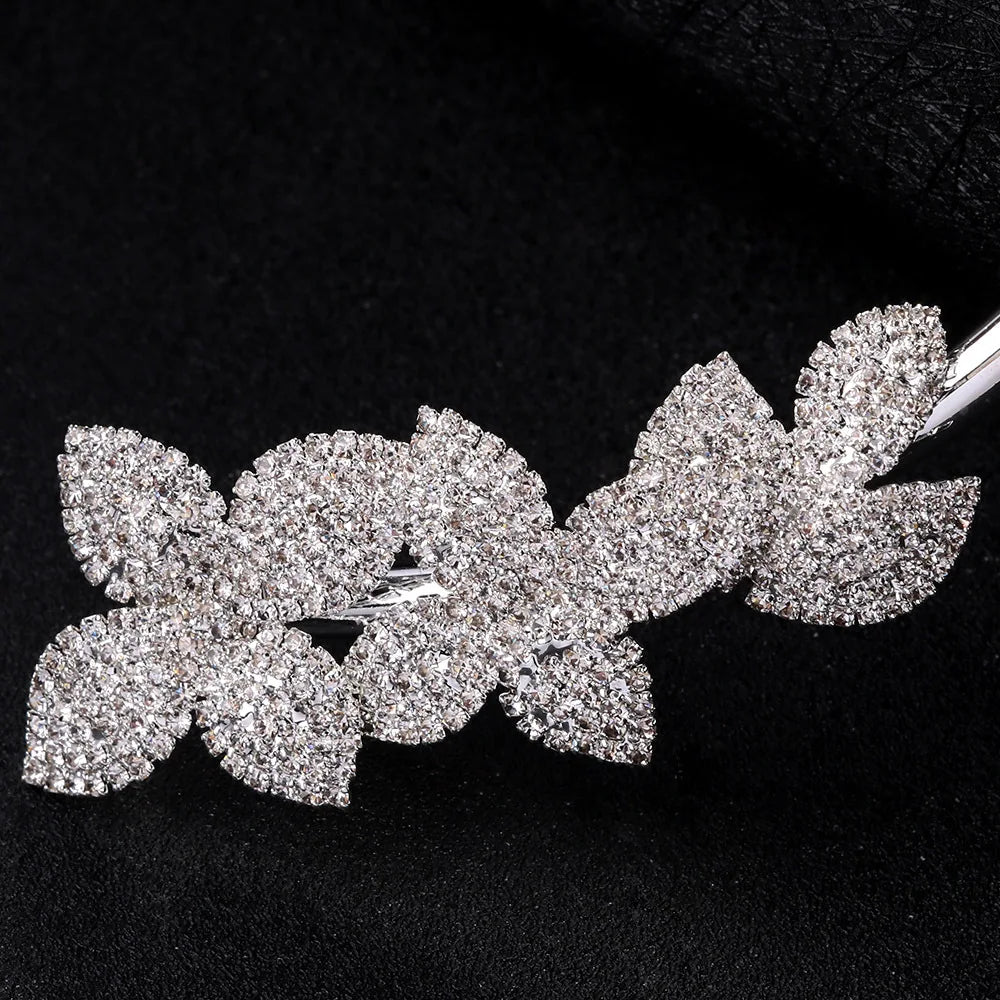 Collar de Cristal de Flores Elegante
