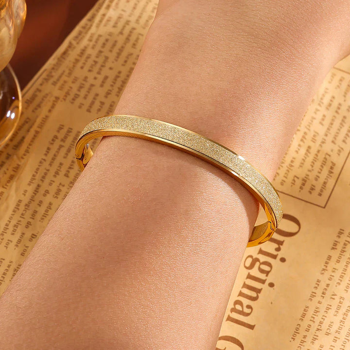 Brazaletes de Color oro Minimalistas Elegantes