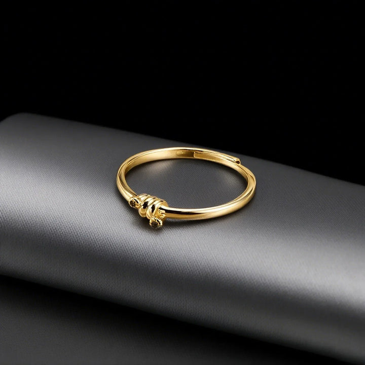 Anillo de Cristal Pequeño y Elegante