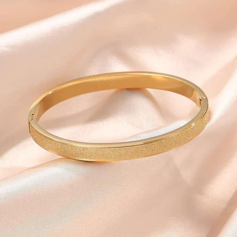 Brazaletes de Color oro Minimalistas Elegantes
