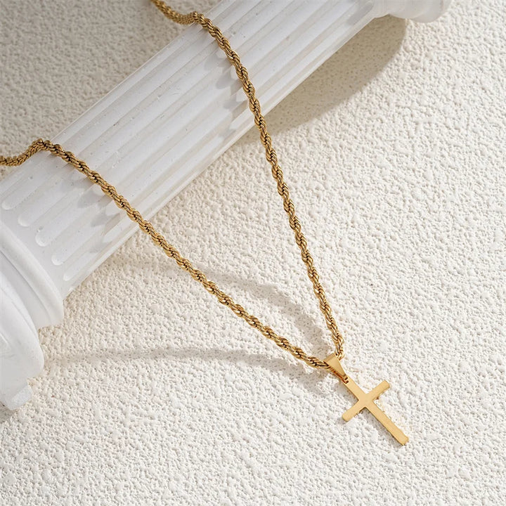Collar Cruz Color oro Unisex