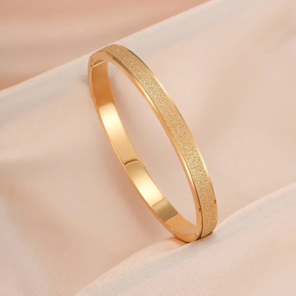 Brazaletes de Color oro Minimalistas Elegantes