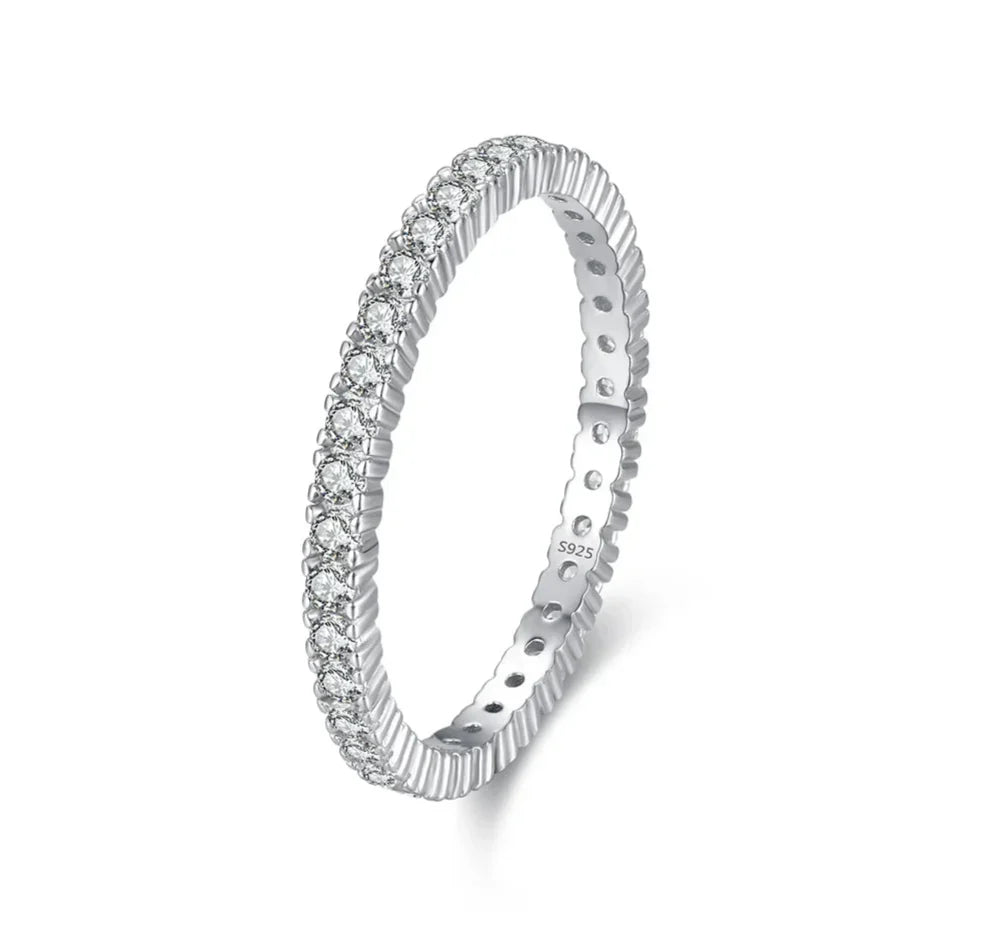 Anillo Eternidad Minimalista Brillante