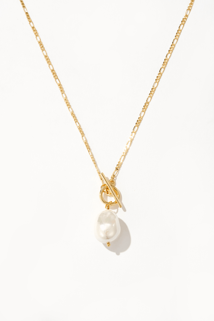 Elegante Collar Color oro