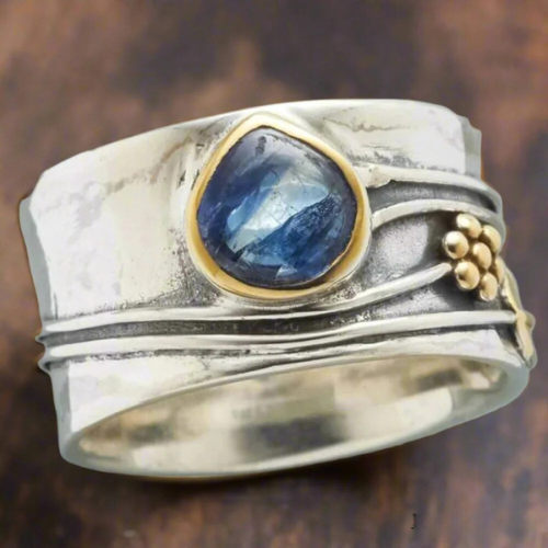 Anillo de piedra preciosa bohemio