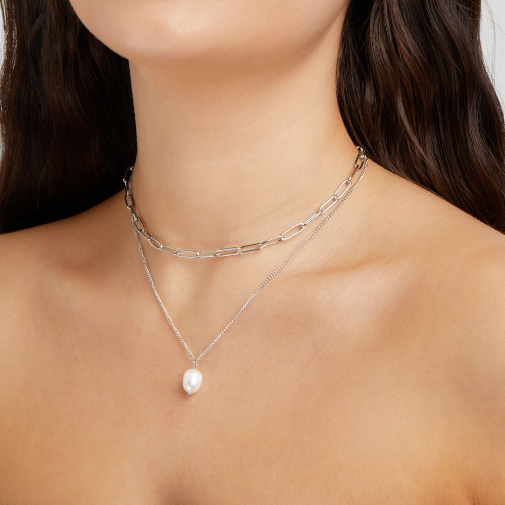 Collar elegante con colgante