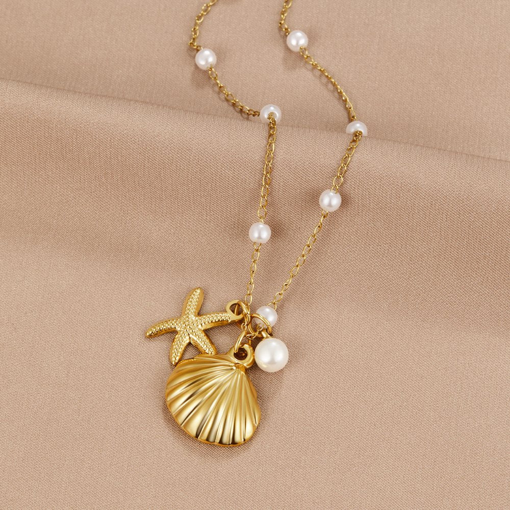 Collar con colgante de concha