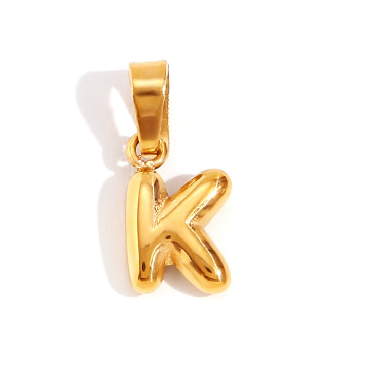 Collar de cuentas con letras elegantes