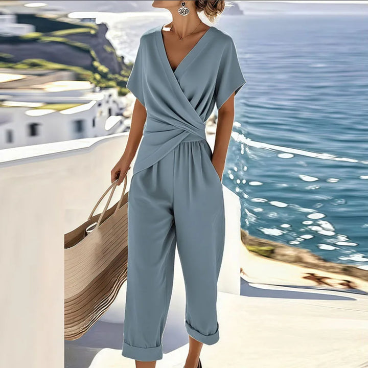 Elegante Conjunto Envolvente de Verano en Azul