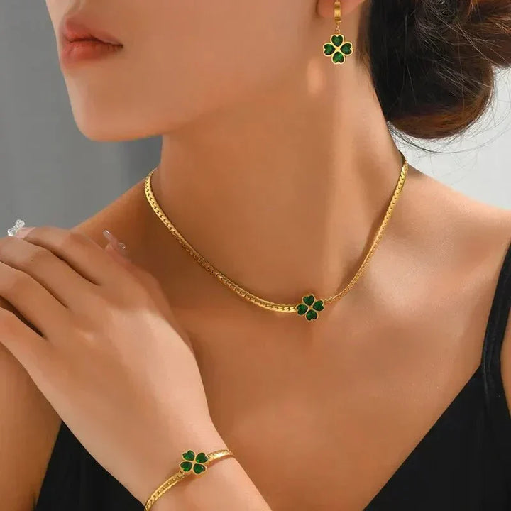 Conjunto de joyas de trébol de cuatro hojas