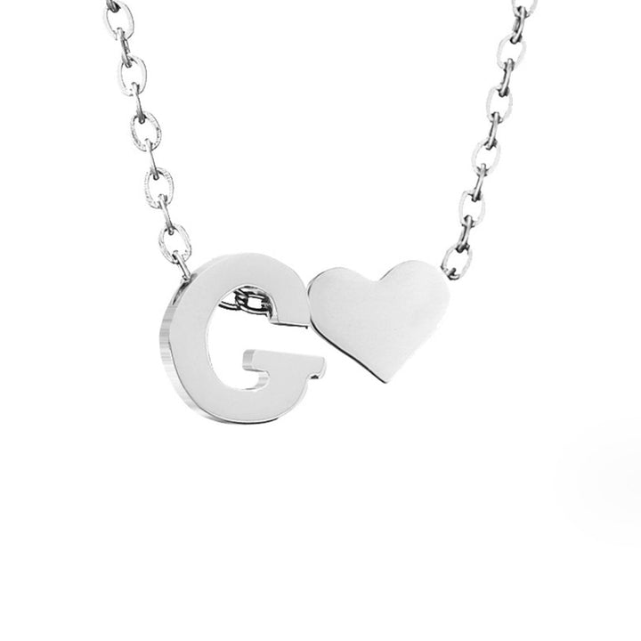 Collar de Iniciales Atemporales con Charm de Corazón