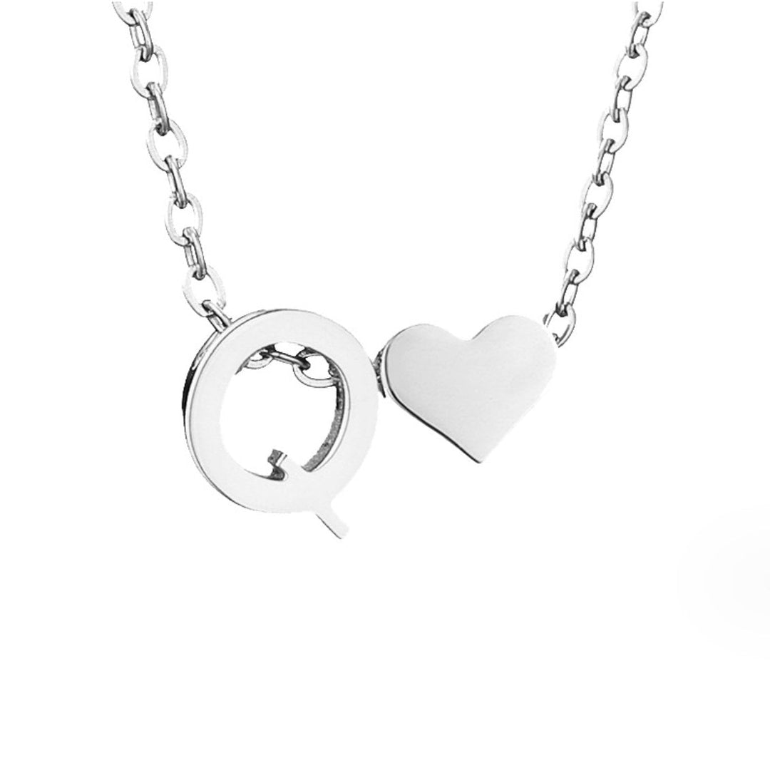 Collar de Iniciales Atemporales con Charm de Corazón