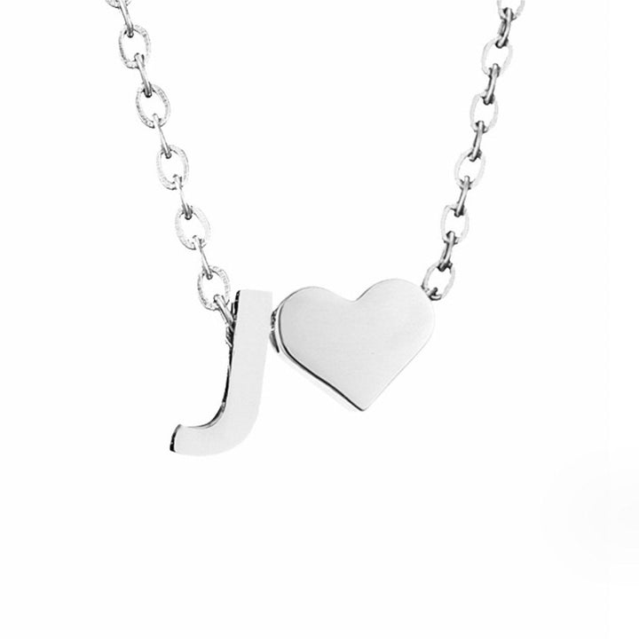Collar de Iniciales Atemporales con Charm de Corazón
