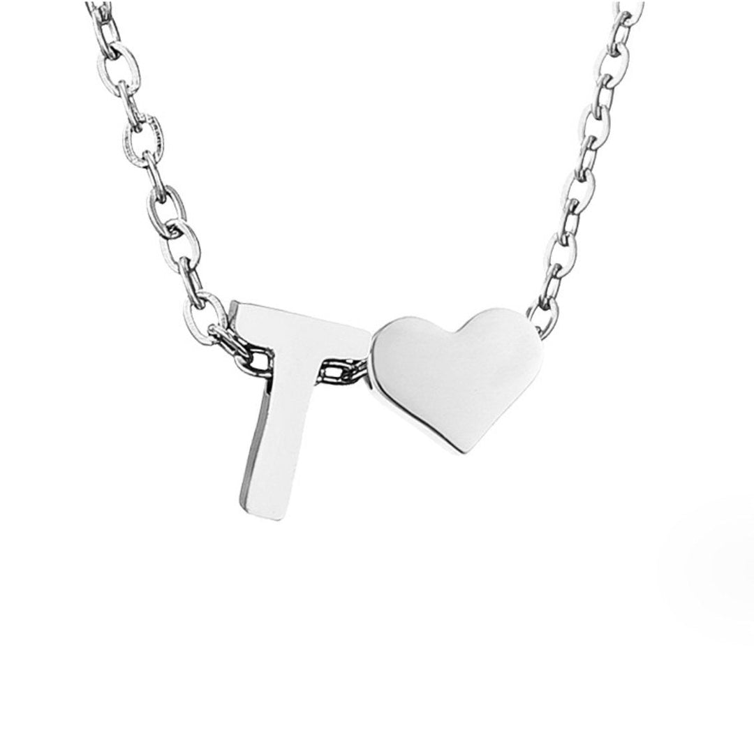 Collar de Iniciales Atemporales con Charm de Corazón