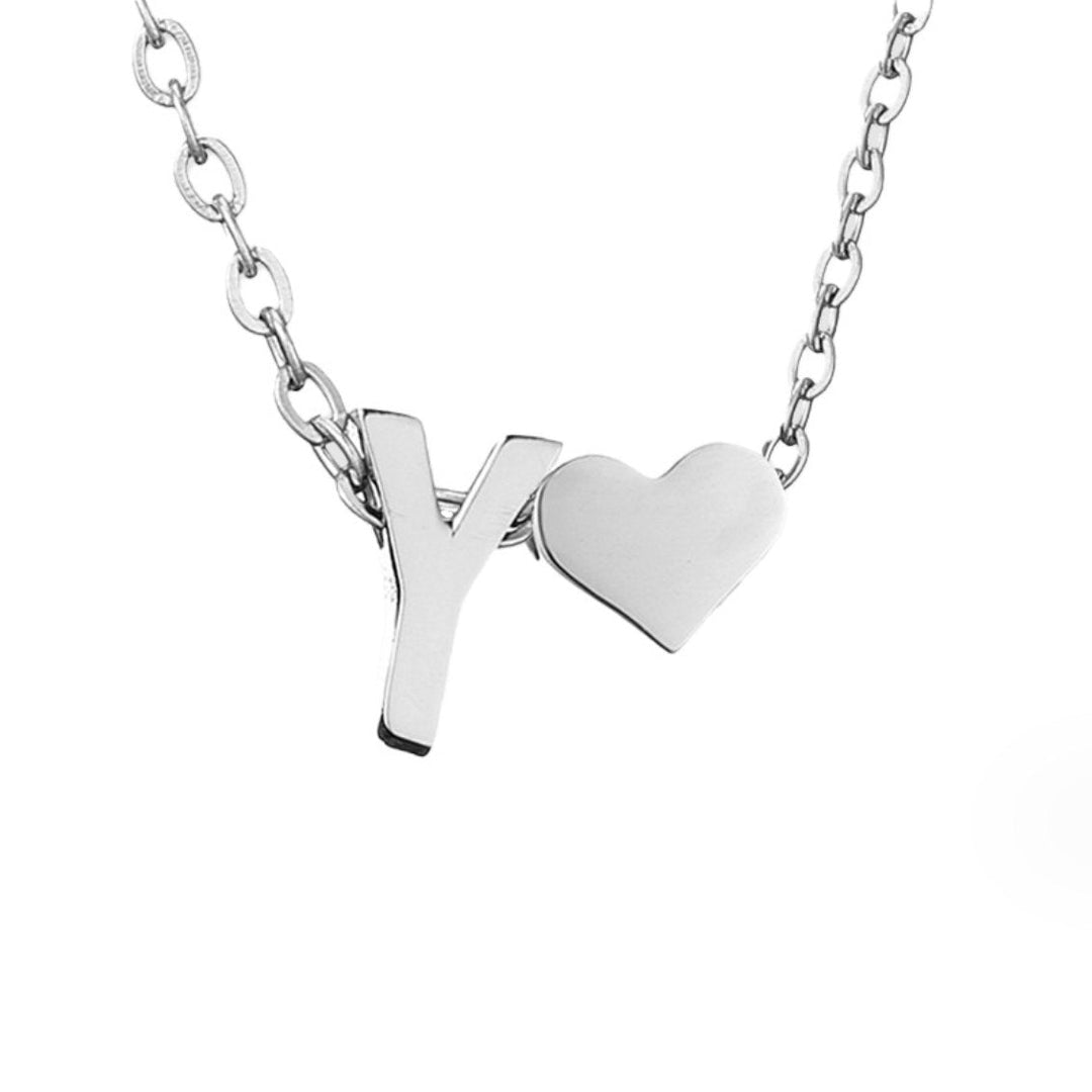 Collar de Iniciales Atemporales con Charm de Corazón
